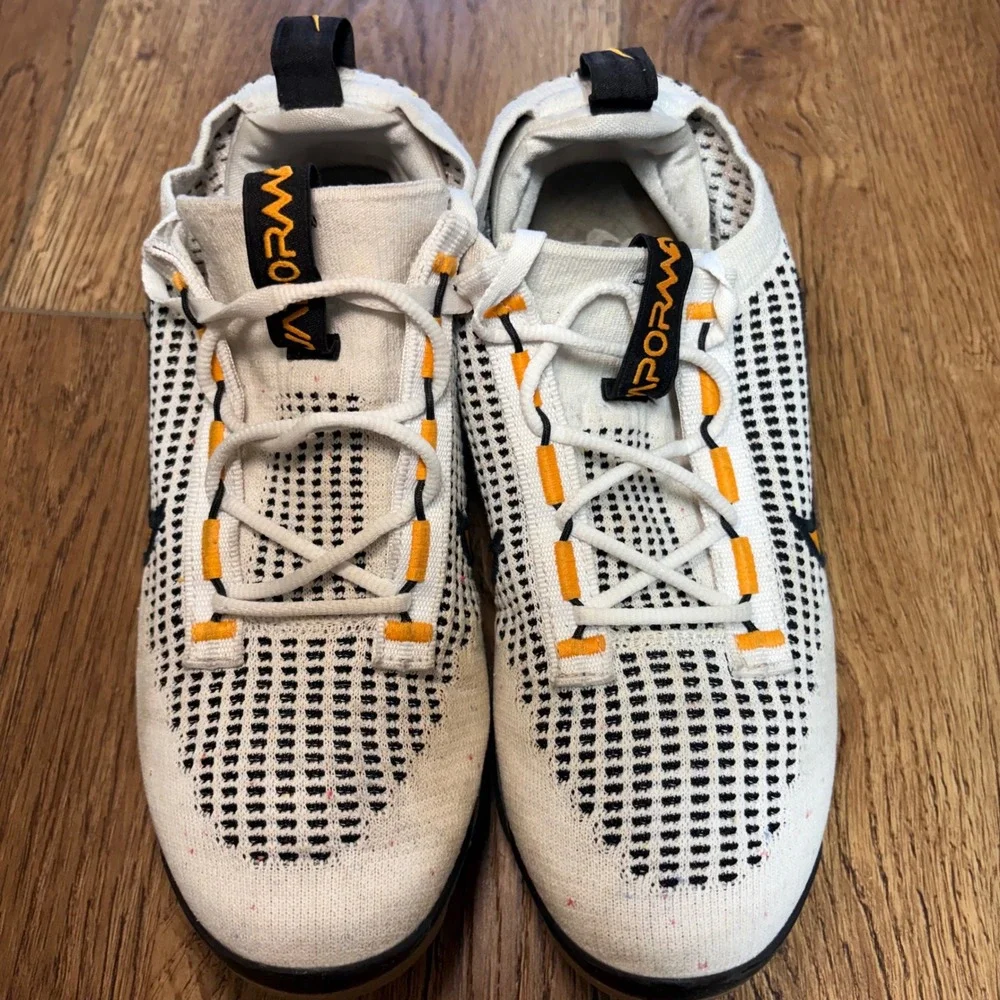 Nike Air VaporMax 2021 Flyknit White Orange DB1550-104 Youth 6.5Y Womens 8